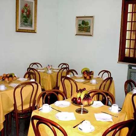 Augustea Otel Roma